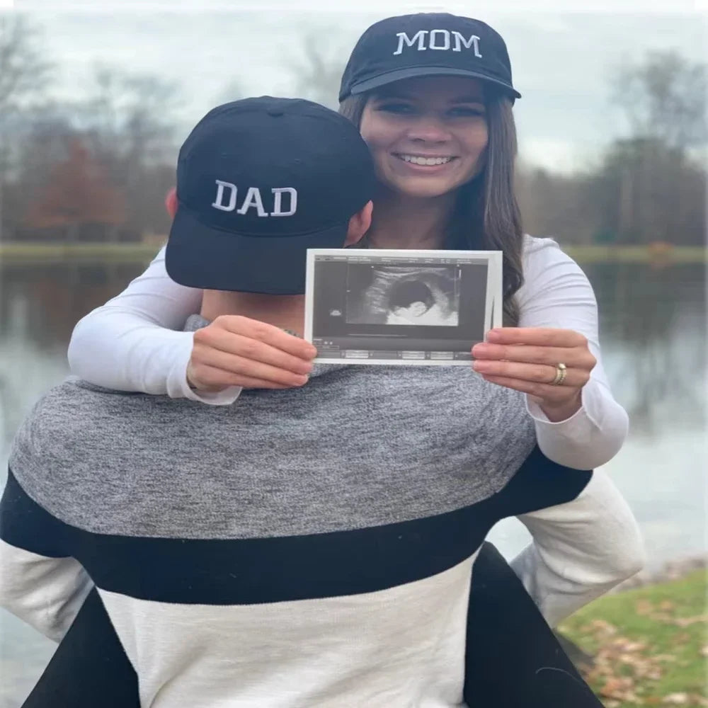 Boné Mom and Dad