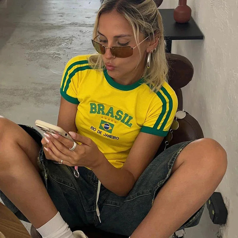 Crop Top Y2K com Estampado Brasil | Estilo Vintage Grunge