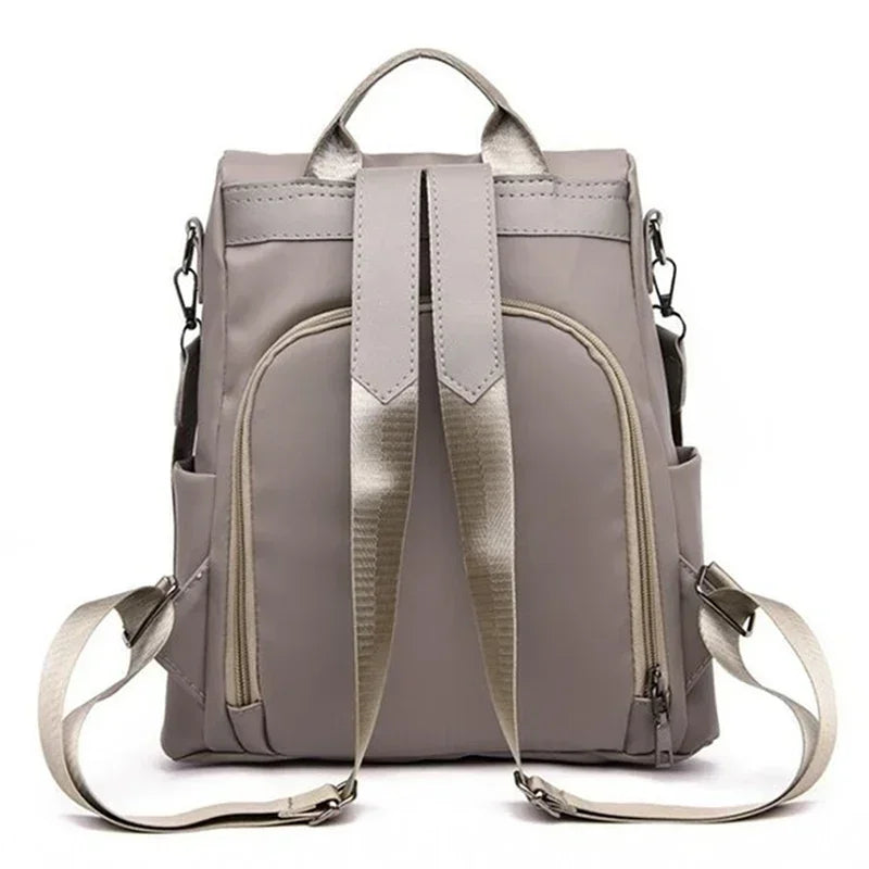 Mochila Feminina em Nylon | Leve, Impermeável e Multifuncional